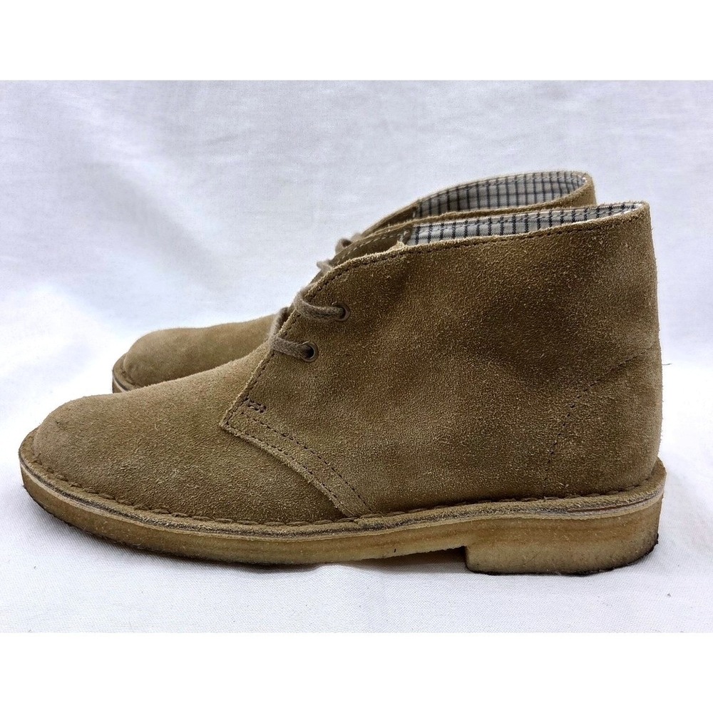Clarks® Womens Desert Chukka Boot - Size 7 - Picture 6 of 8